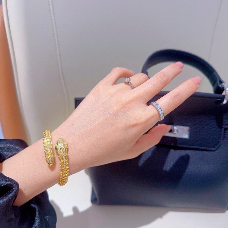 Bv1g*ai bracelets